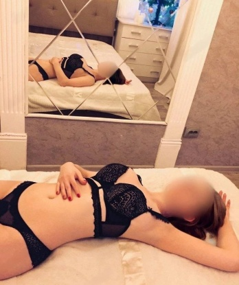 Мои услуги включают все, чего ты только можешь пожелать: от нежных эротических массажей до смелых экспериментов в постели.
Я опытна и знаю, как доставить тебе незабываемое удовольствие. Ценю каждого клиента и всегда стараюсь превзойти ожидания.
Мои отзывы говорят обо всем – мои клиенты оценили мои способности и энергию, которую я приношу в каждую встречу.
Посмотри фото, чтобы увидеть мою изысканность и страсть.
Я живу в Москве и готова встретиться с тобой в любом удобном для тебя месте. Вместе мы создадим незабываемые моменты. ❣️🔥😘 Надежда